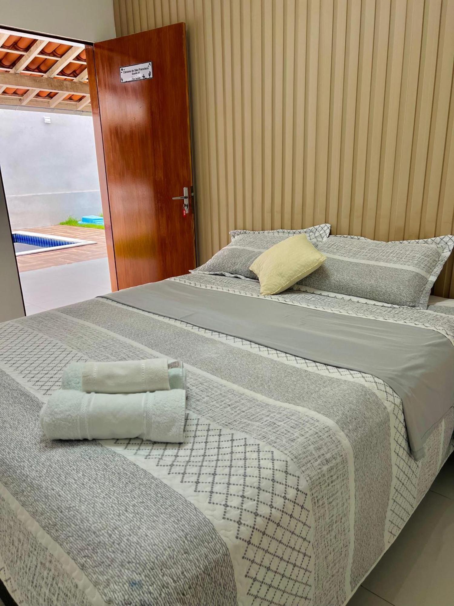 Pelo Sertao Hostel Піраняс Екстер'єр фото
