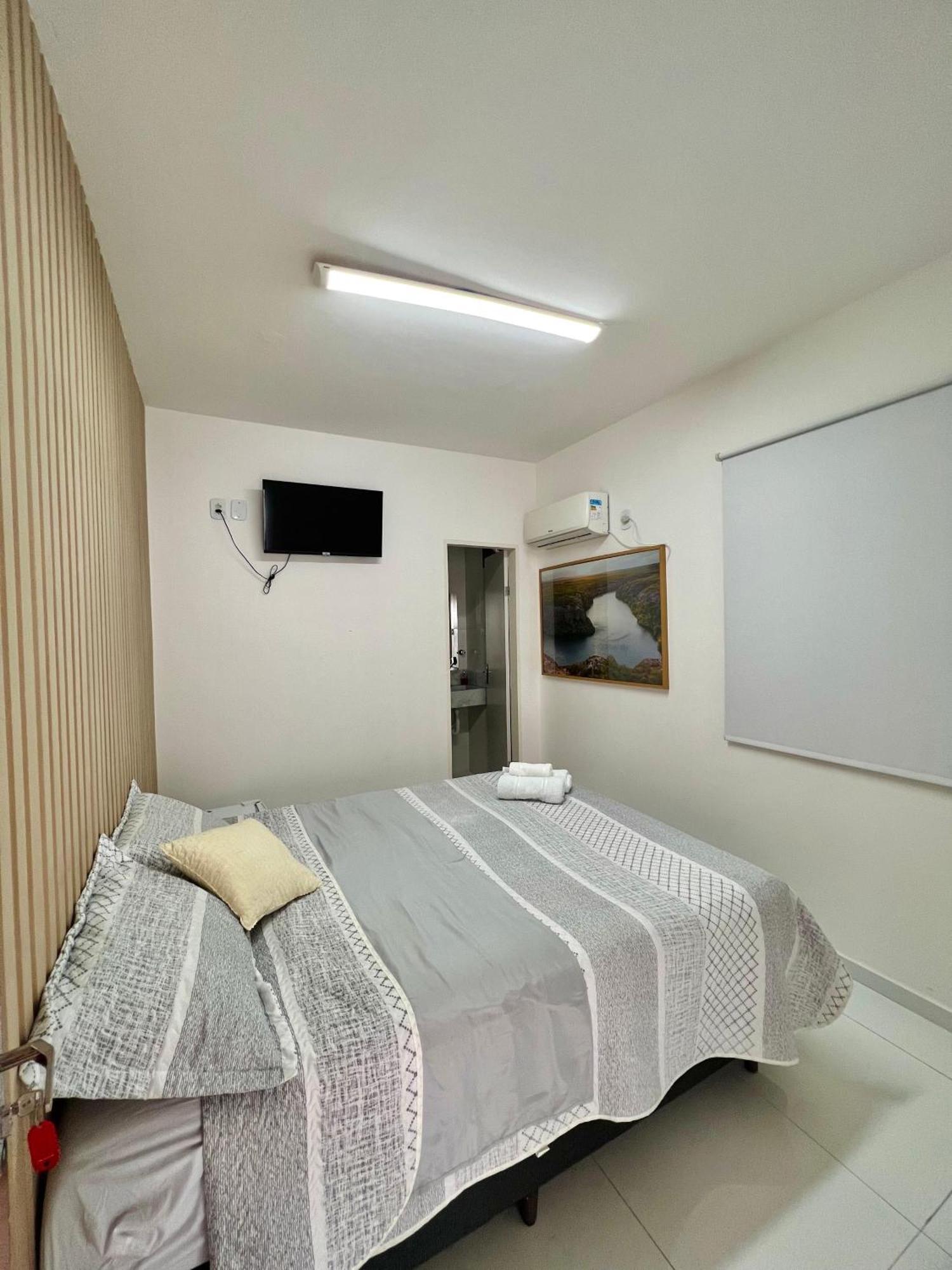 Pelo Sertao Hostel Піраняс Екстер'єр фото